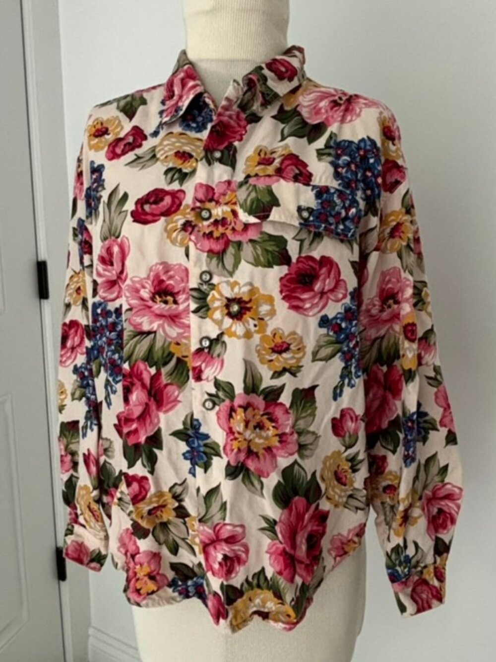Vintage 90s Lizwear Floral Rayon Button Shirt Cottagecore Romantic